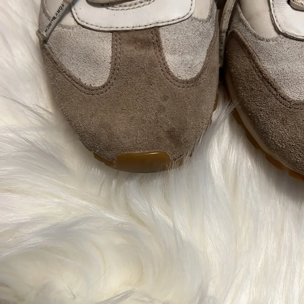 SOLD!! Tory Burch sneakers - Picture 9 of 12